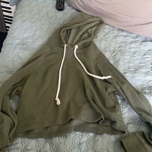 Cropped green hoodie